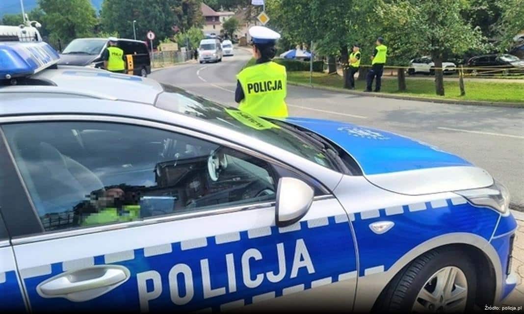 Uczniowie Szkoły Podstawowej nr 8 odwiedzili Komendę Powiatową Policji w Malborku